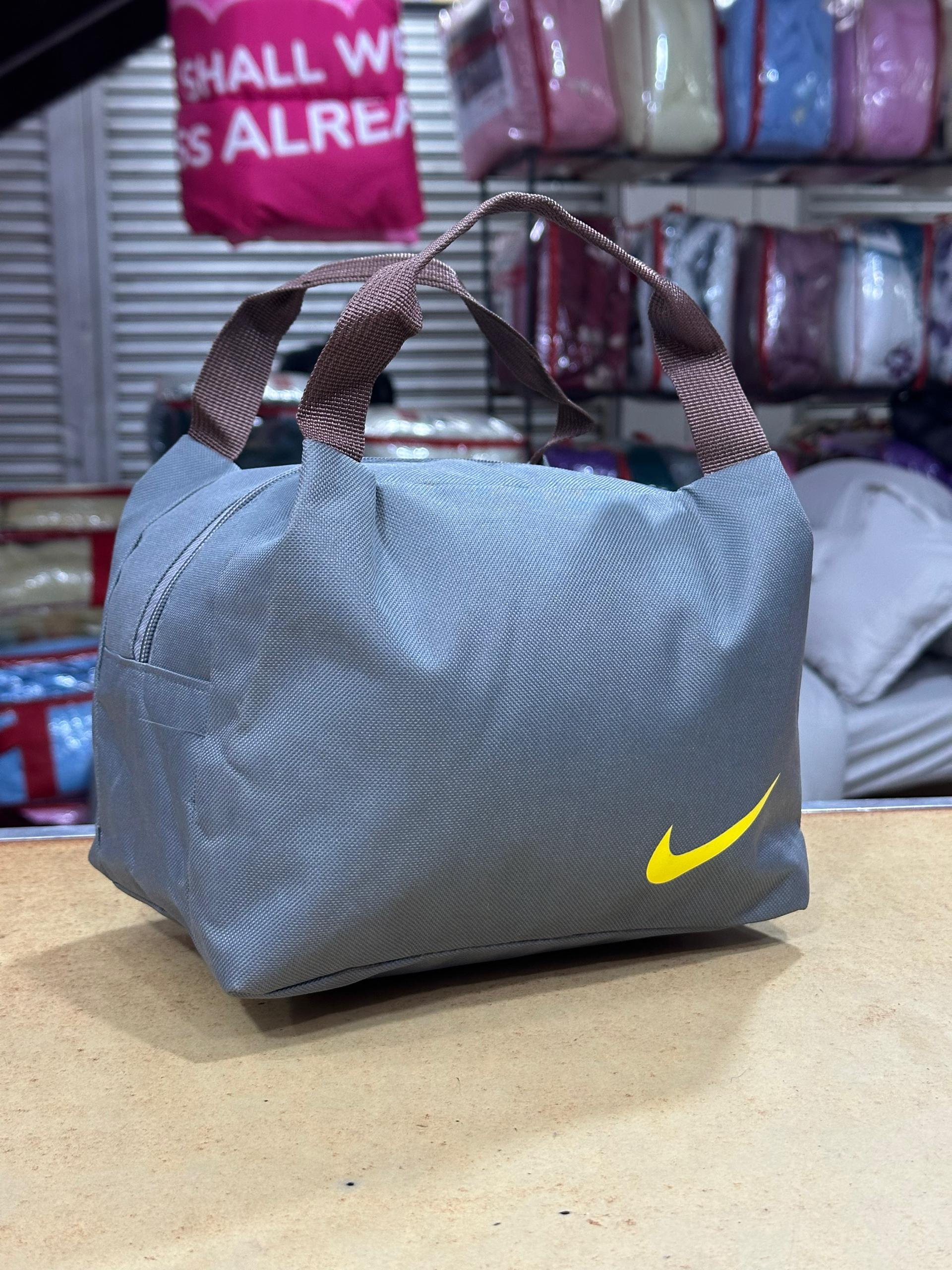 Personal toiletry Bag organizers- Different colors