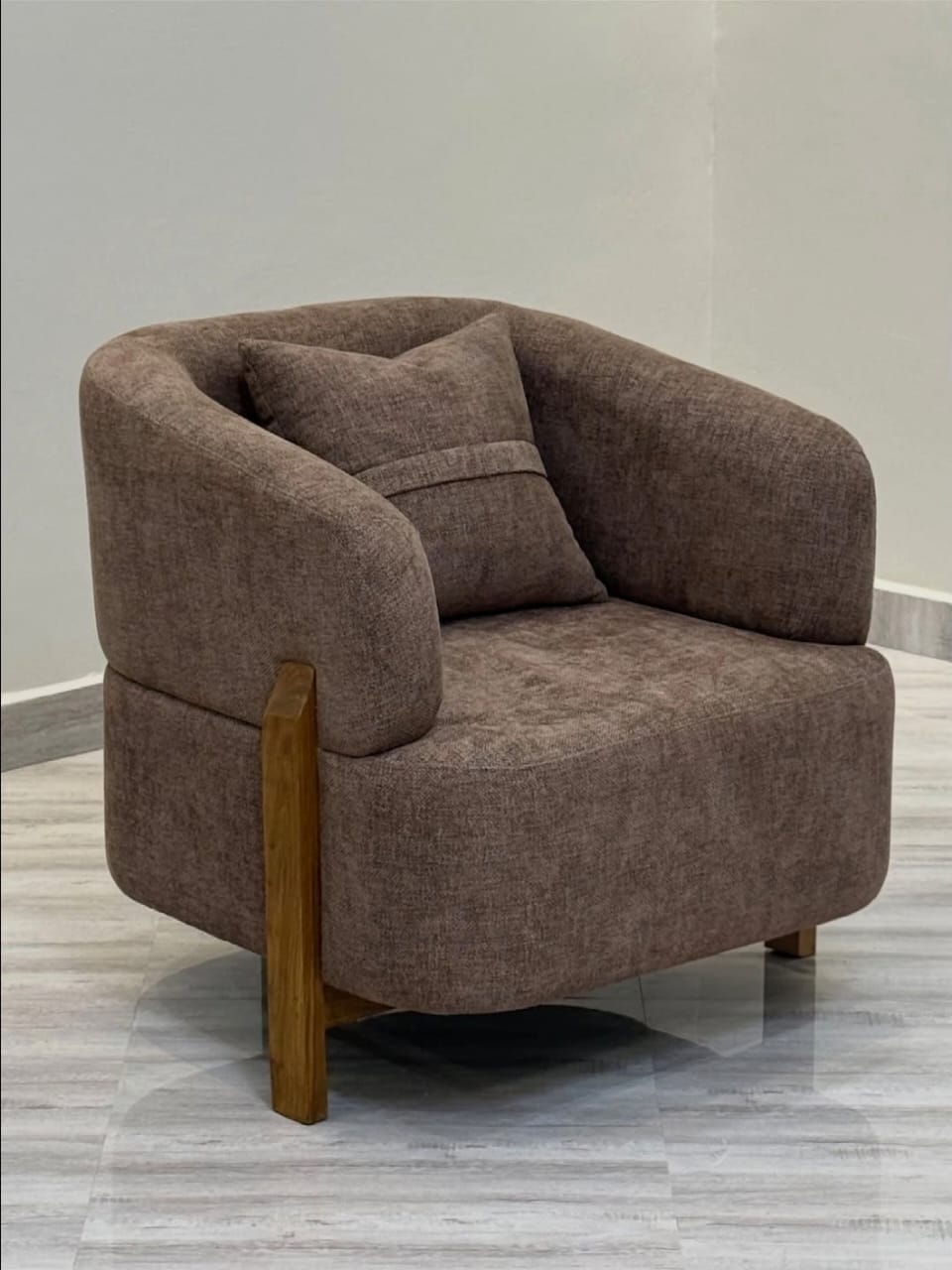 Brown Chenille Single Seater Relaxing Chair — 5-Day Pre-Order
