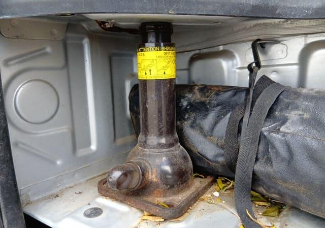 2011 Toyota Hiace Van Long DX 3.0L Diesel | Japan Import