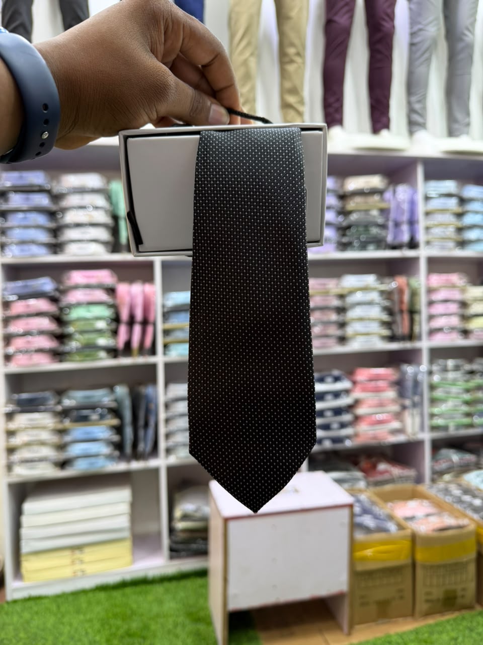 Black dotted necktie