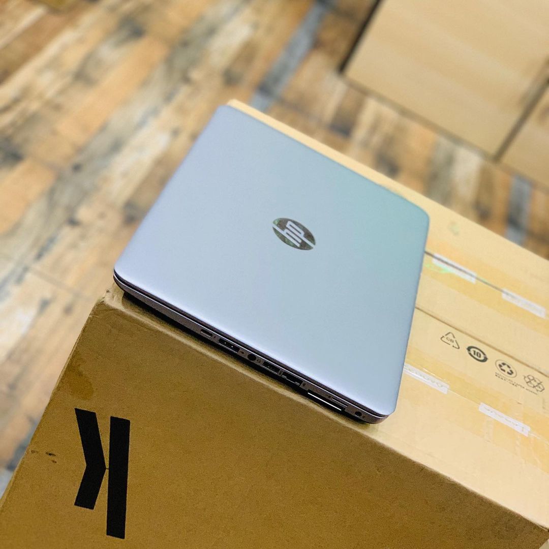 HP EliteBook 840 G3 - Windows 11 screen close-up