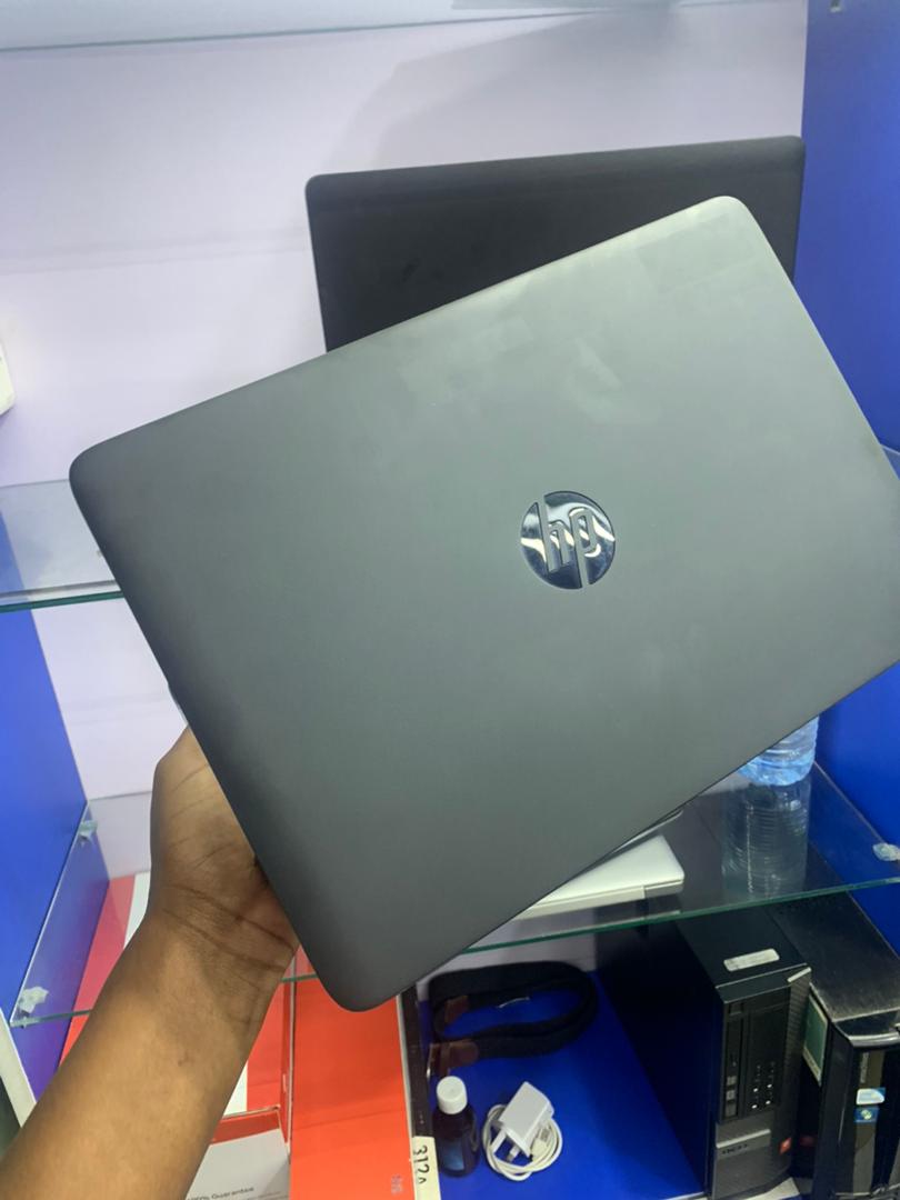 HP EliteBook 840 G2 - Open keyboard view
