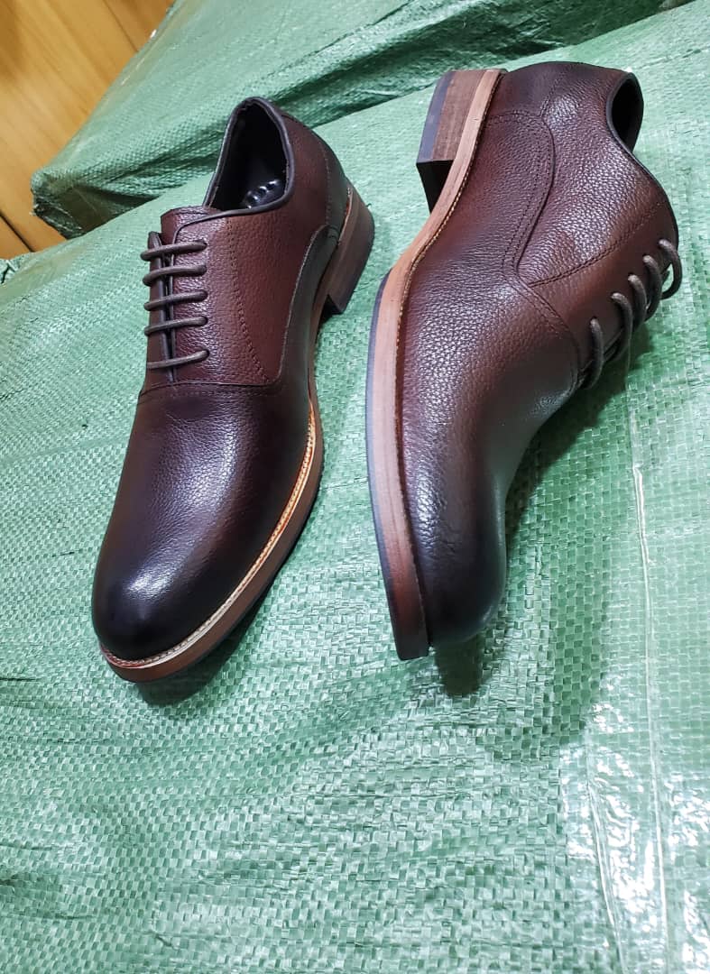 Men's Textured Brown Lace-Up Gentle Shoes