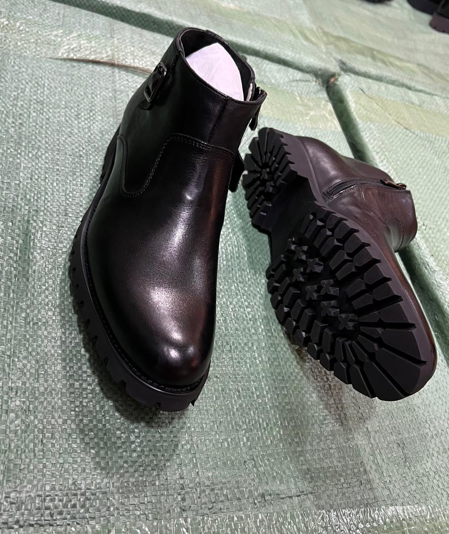 Men's Black Smooth Leather Zip Boots – original photo