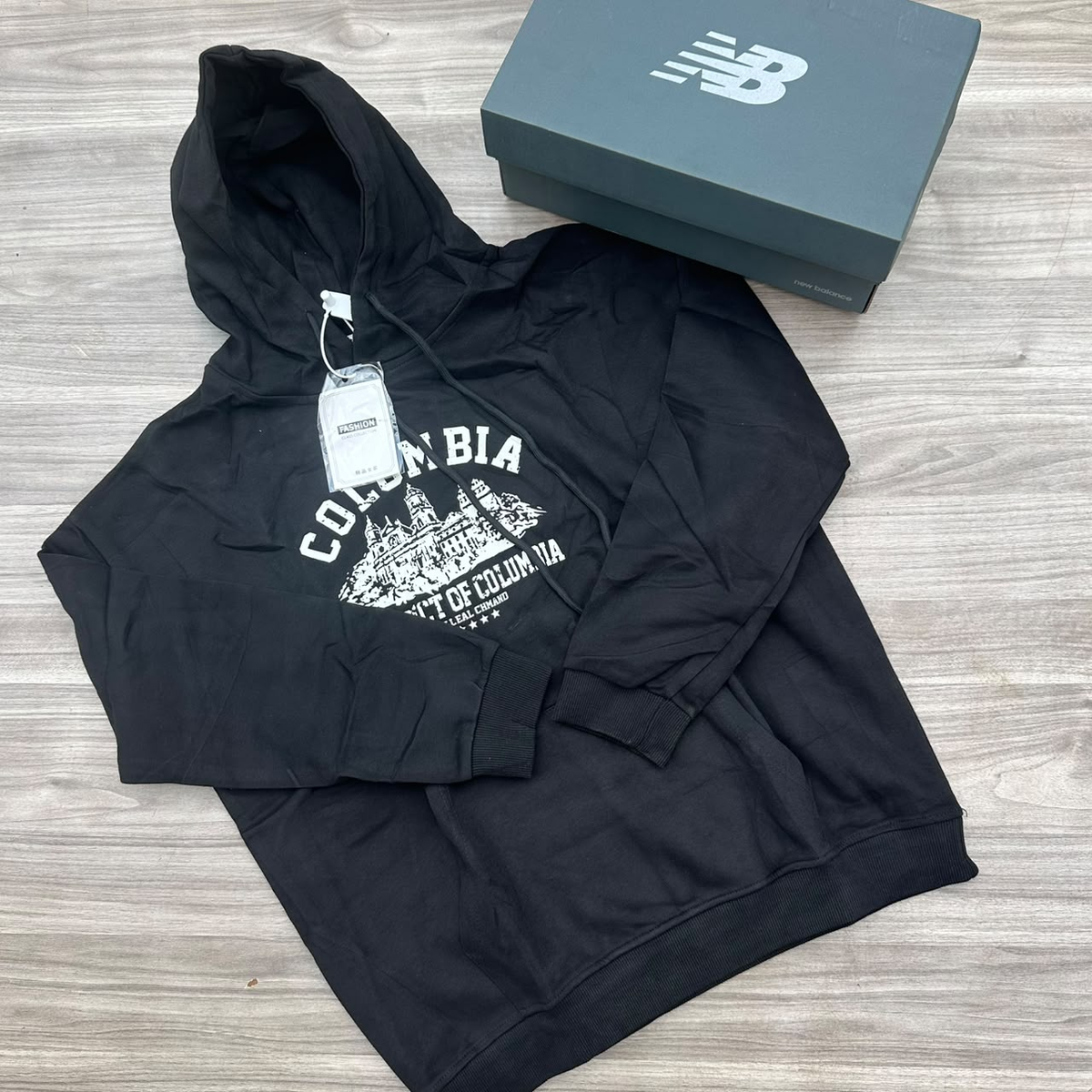 Columbia Graphic Hoodie Black - product shot