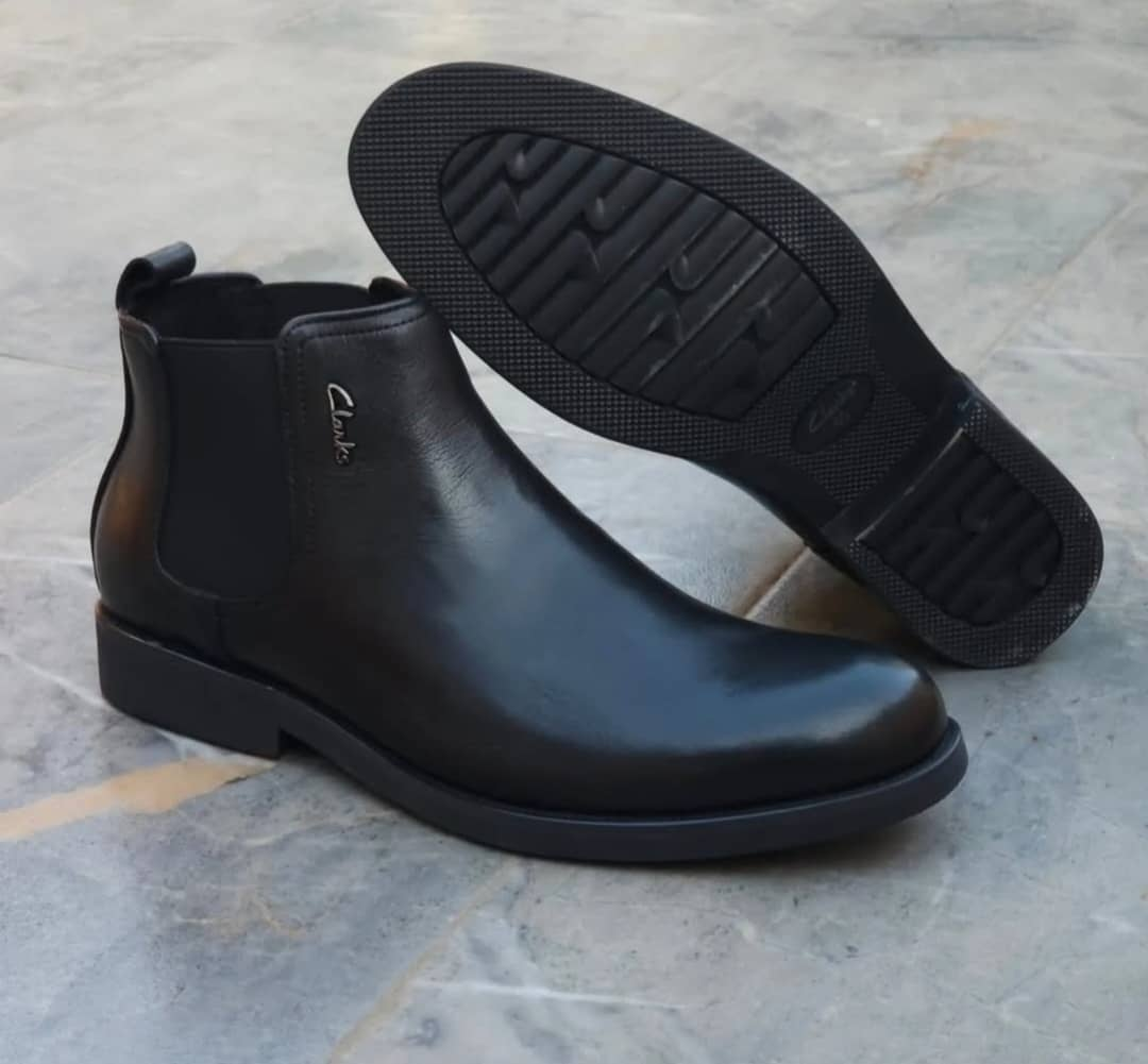 Men's Black Leather Chelsea Boots original photo