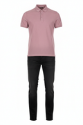 Mauve shirt and black jeans outfit combo