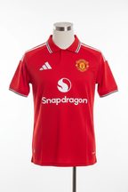 Man United Jersey on Mannequin - Corrected